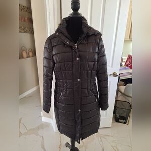 Woman's Black Puffer Jacket